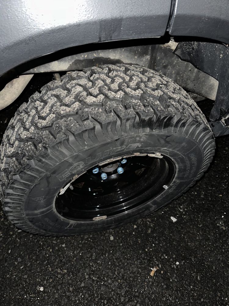 Anvelope EQUIPE resapate 235/75/R16