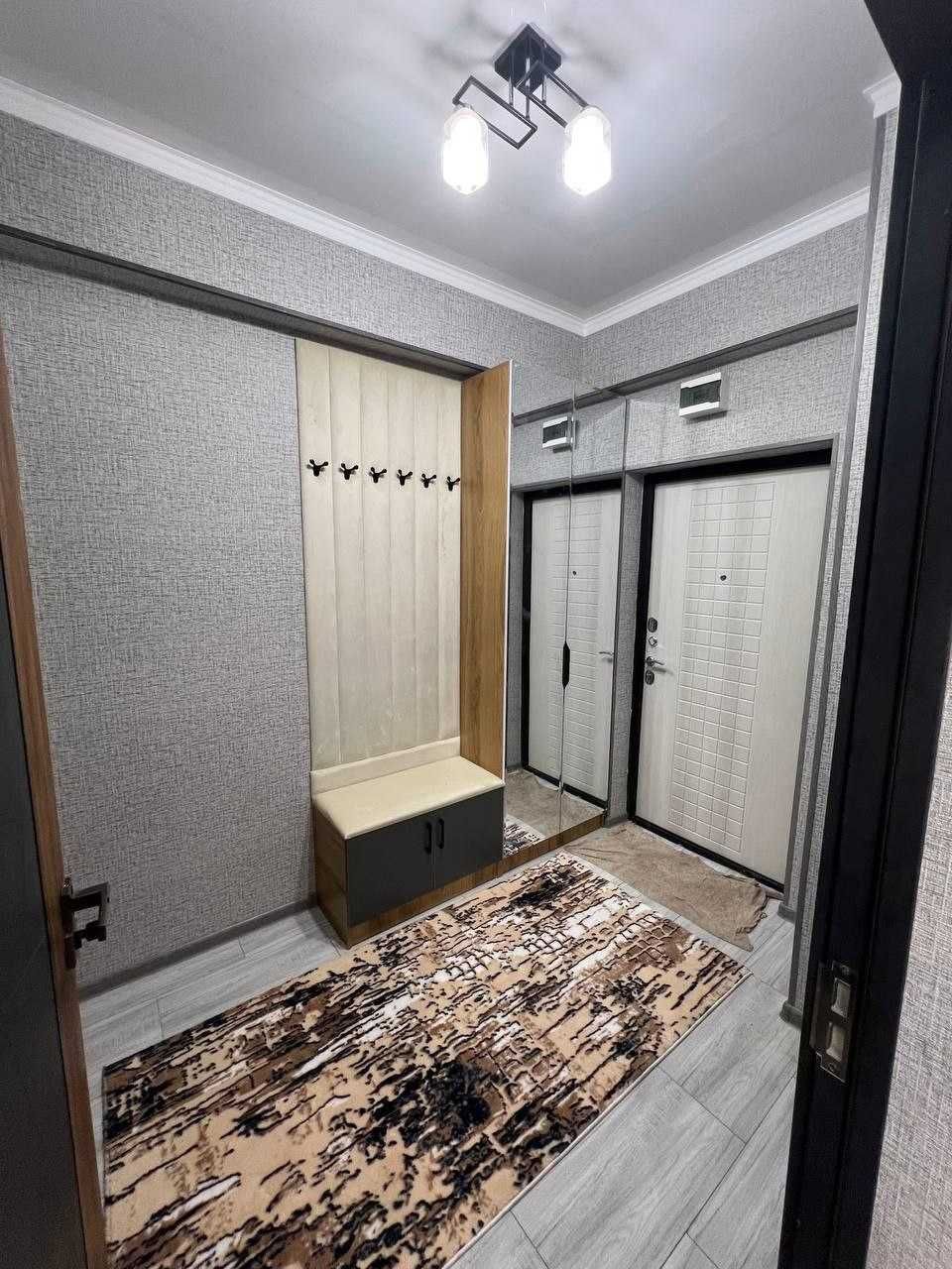 Продаётся 1-комнатная кв 30м2; Буюк Ипак Йули мгорький евро ремонт