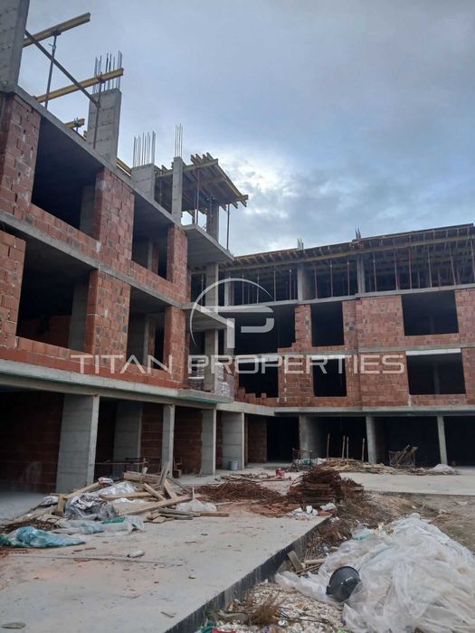 Продава се Двустаен апартамент в Пловдив, Остромила - 67 кв.м за 1342 €/кв.м - Снимка #1