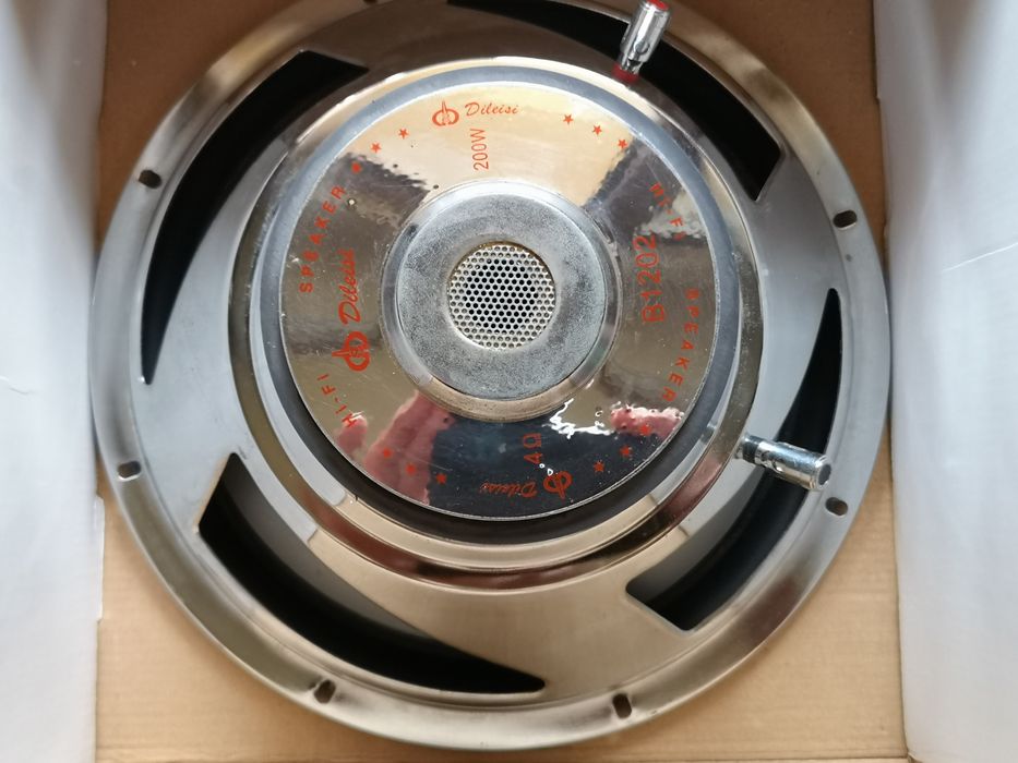 Vând/schimb difuzor dibeisi 200W