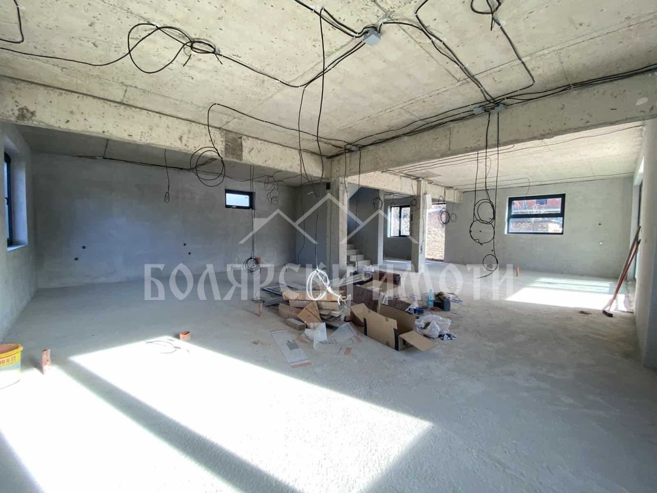Продава се Къща в с. Присово, Област Велико Търново - 217 кв.м за 1060 €/кв.м - Снимка #4