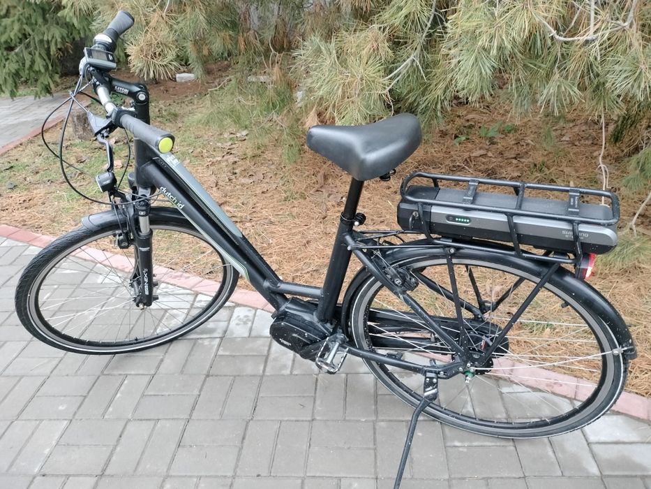 Bicicleta electrica Shimano, cu motor central.