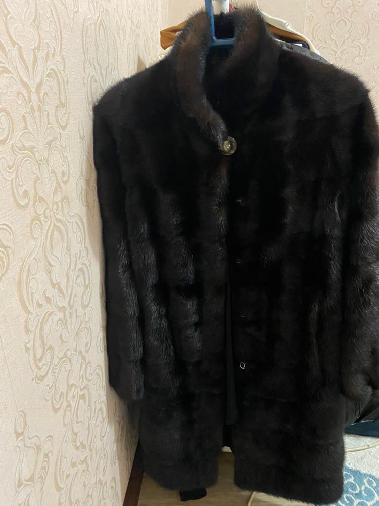 Продается шуба в хорошем состоянии