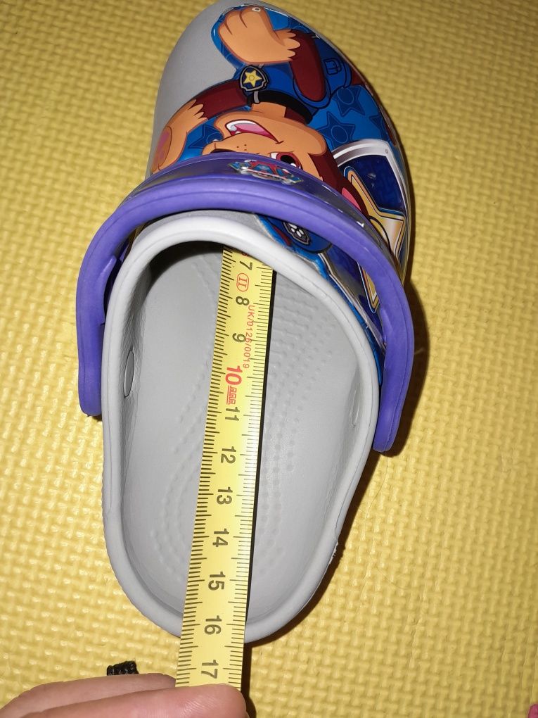 Детски чехли crocs c8 и c9