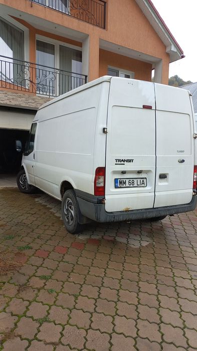 Vând Ford transit din 2009 stare bună, cu toate actele la zi .