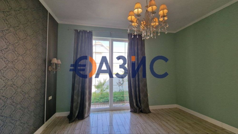 Къща с парцел и басейн, Чолакова Чешма, 212м.кв., цена 349000 евро