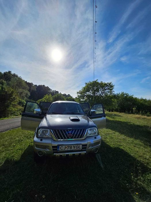 Vând Mitsubishi L200 4x4 2.5TDI