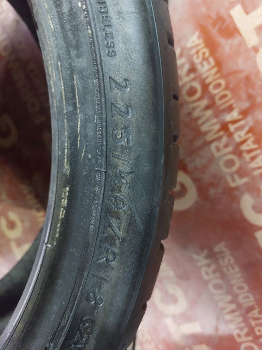 225/40/18 DUNLOP