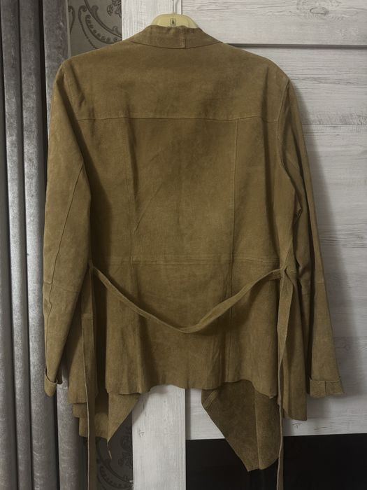 Курточка пиджак плотная замша