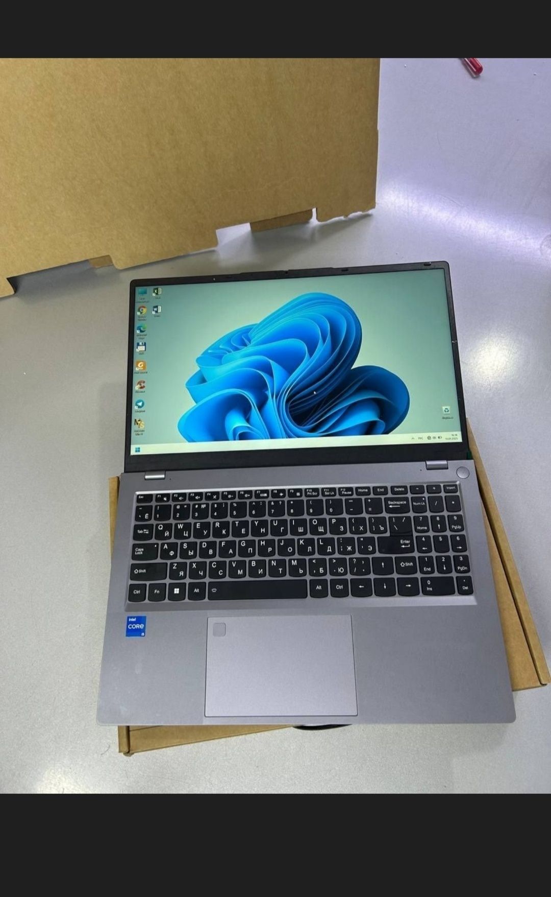 Hanson i5 8/512 noutbuk