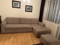 Продавам диван 280-160 и табуретка 55/55