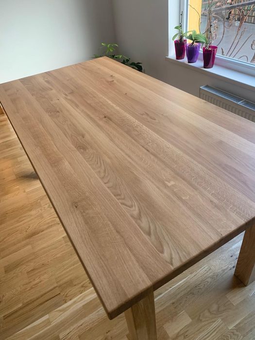 De vânzare masă nouă STEJAR MASIV