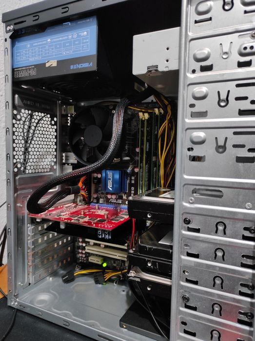 Kampyuter Srochna sotiladi