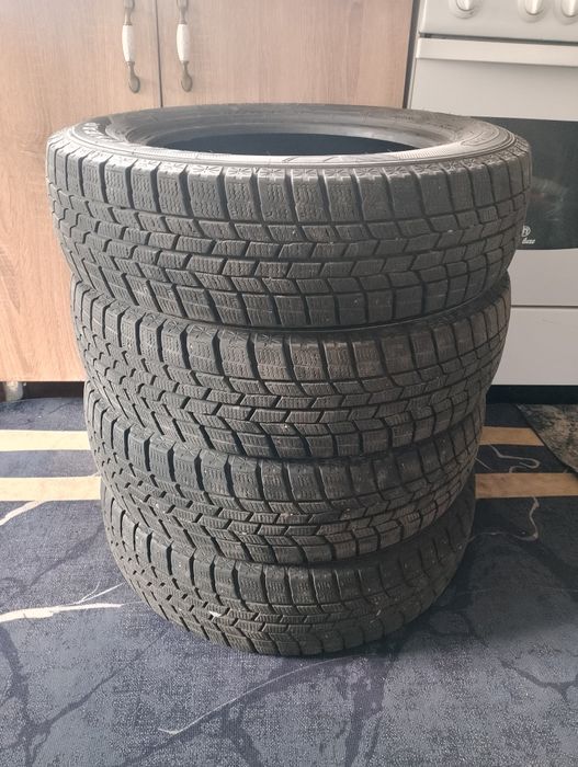 Зимние шины 4 шт