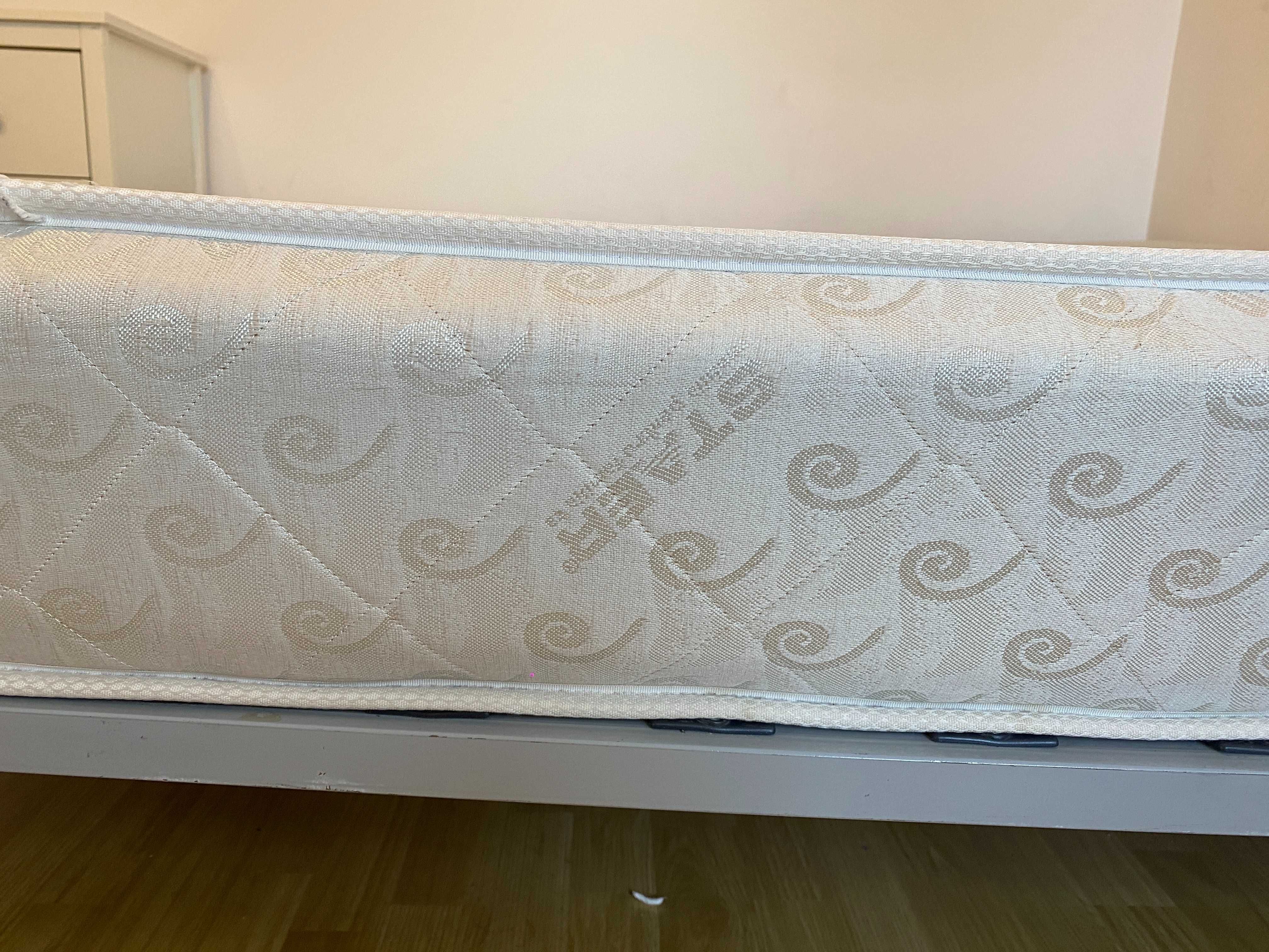 Saltea 2 x 1,8 m cu cadru