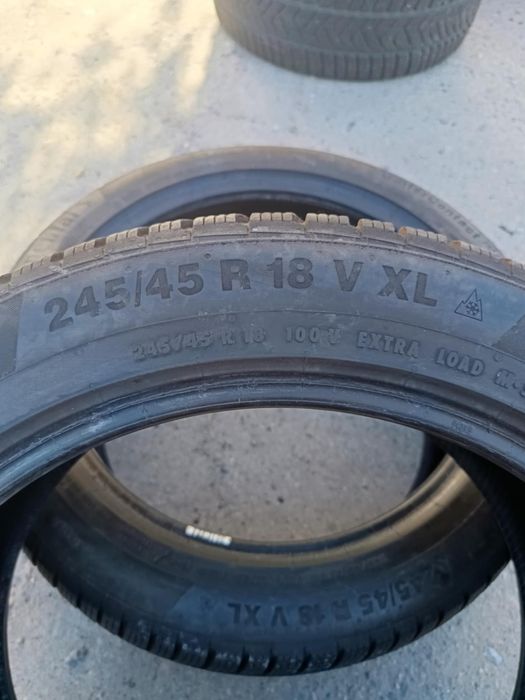 245/45/18 2броя Continental.Гумите са в перфектно състояние,без лепенк