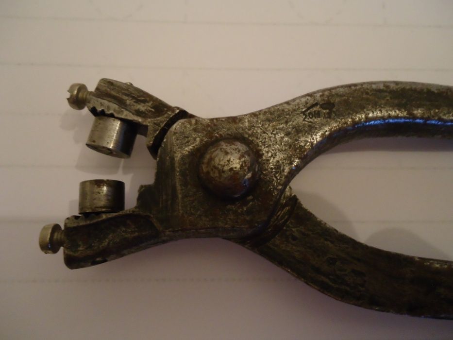 Стари клещи за пломбиране