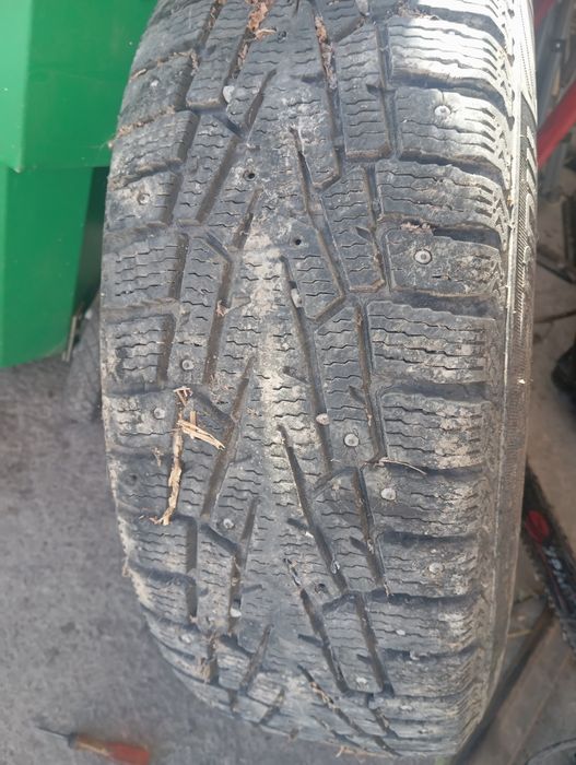 Зимние баллоны с дисками  Мерседес 124