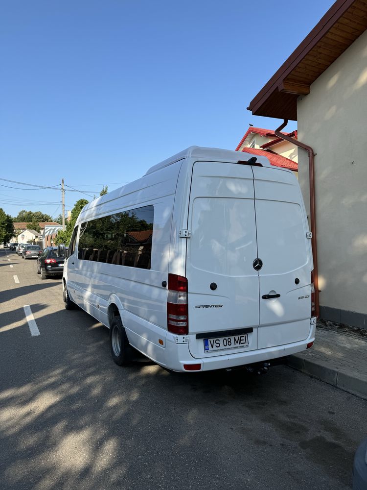 Microbuz Mercedes Sprinter 519 21 loc, recent carosat, inclus tva