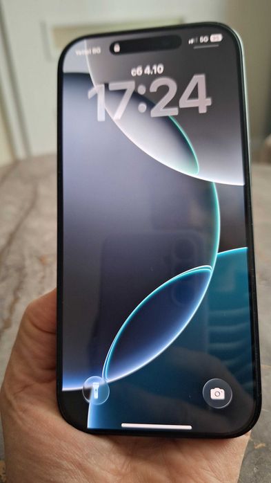 Телефон iPhone 16 Pro