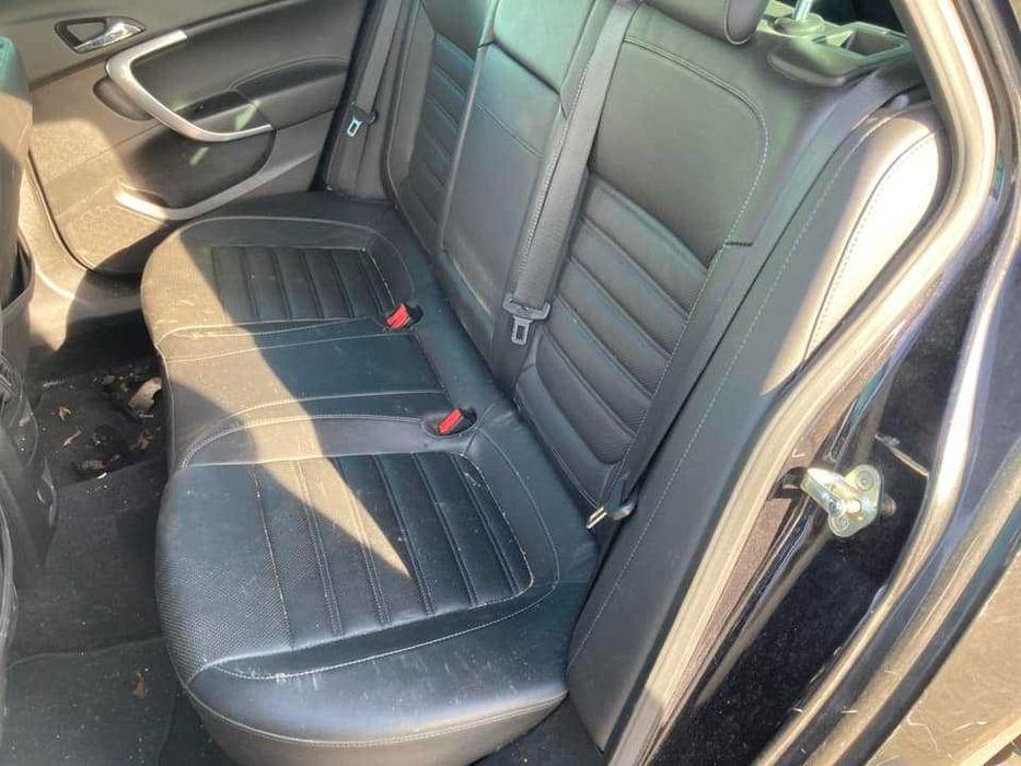 Кожен салон опел инсгиния insignia a рекаро