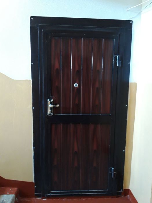 Срочно! Продается 2 комнатная квартира в центре города