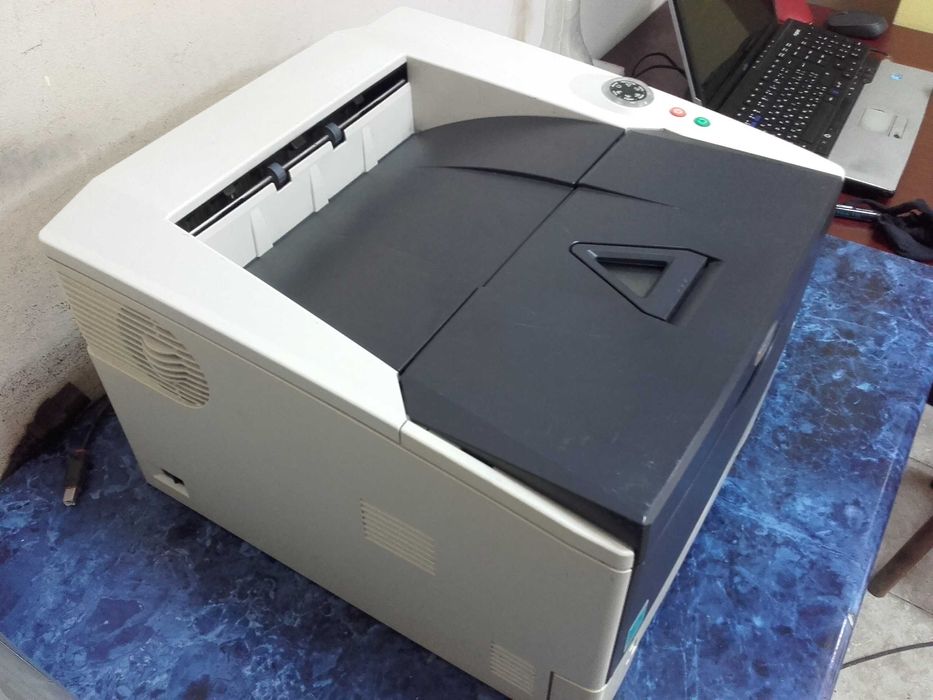 Отличен!!! Лазерен принтер Kyocera FS - 1300D на малко копия