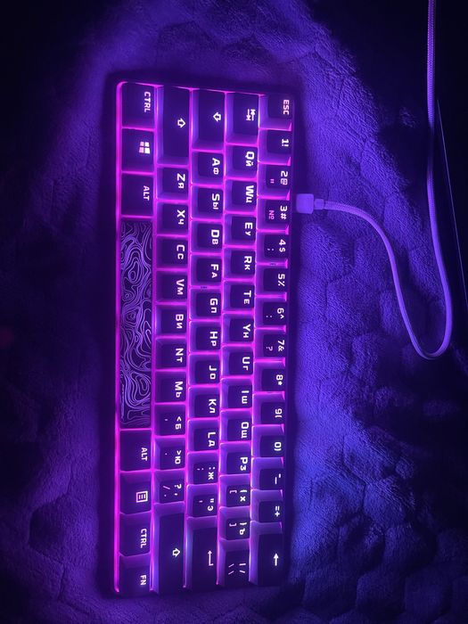 Продам игровую клаву Hypex alloy origins в отличном состояние