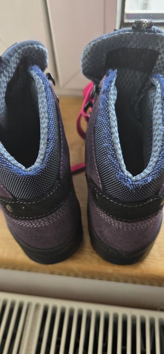 Vând ghete Olang 31