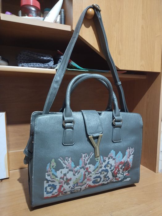 Женская сумочка. Состояние жақсы фотода көрініп тұр. Сумка.