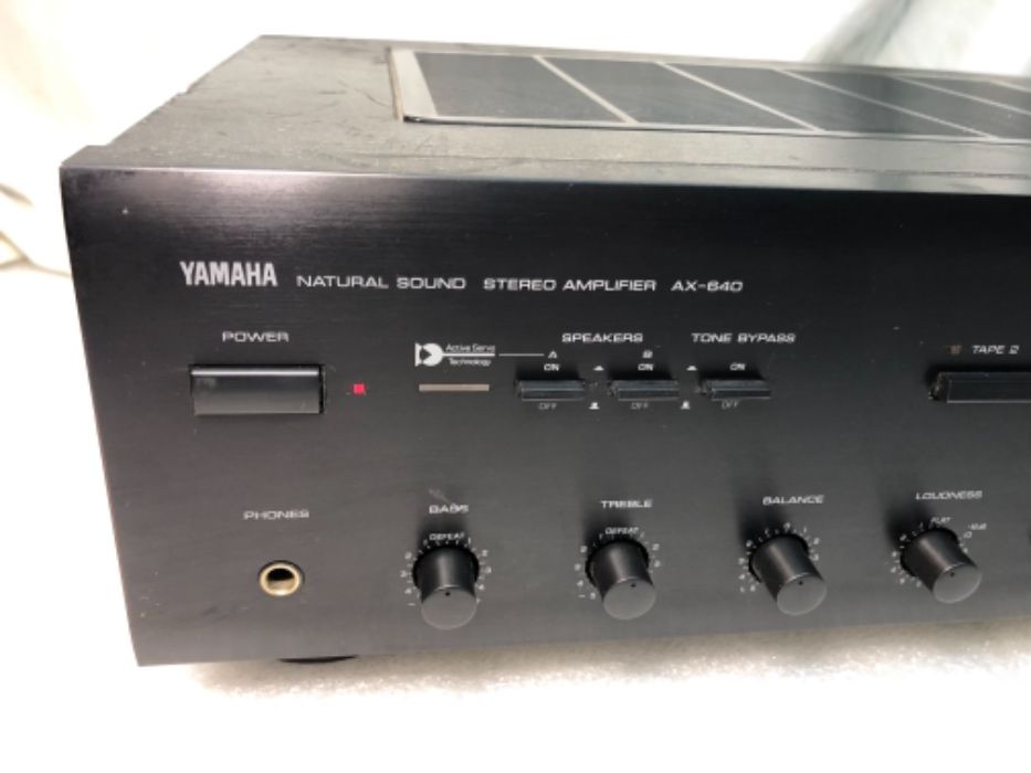 Yamaha AX-640 стерео усилвател