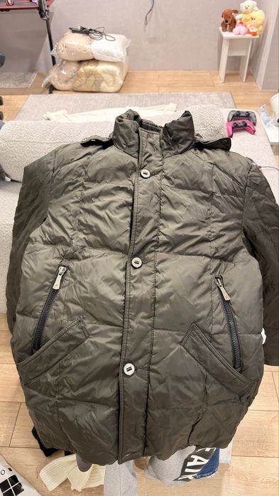 Продам Зимнюю куртку