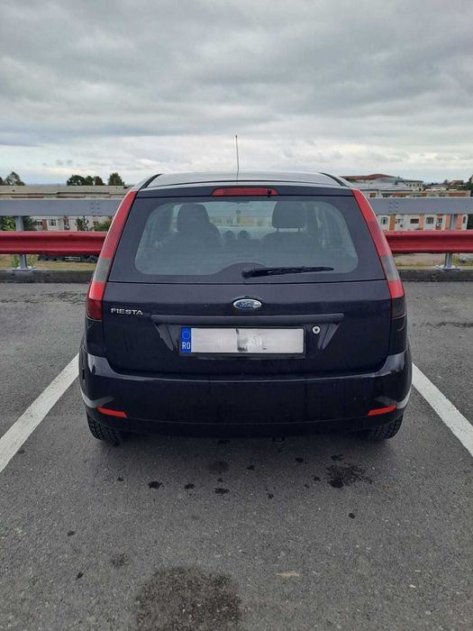Vand Ford Fiesta 2004