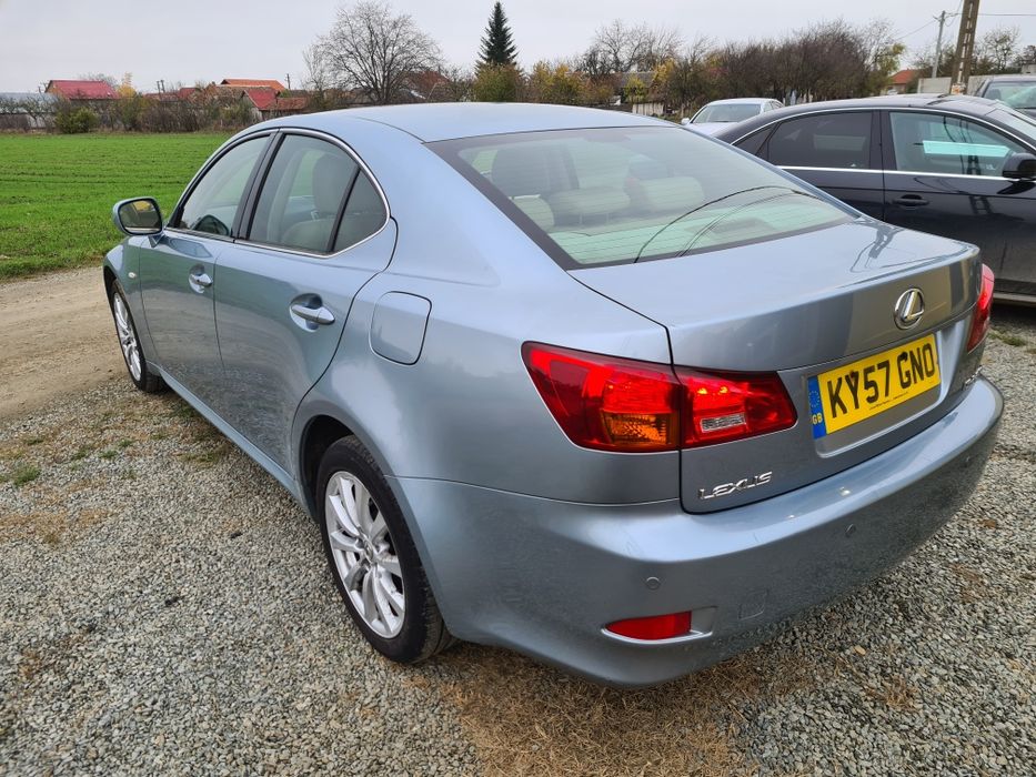 Dezmembrez Lexus is220D 2008 177 cp