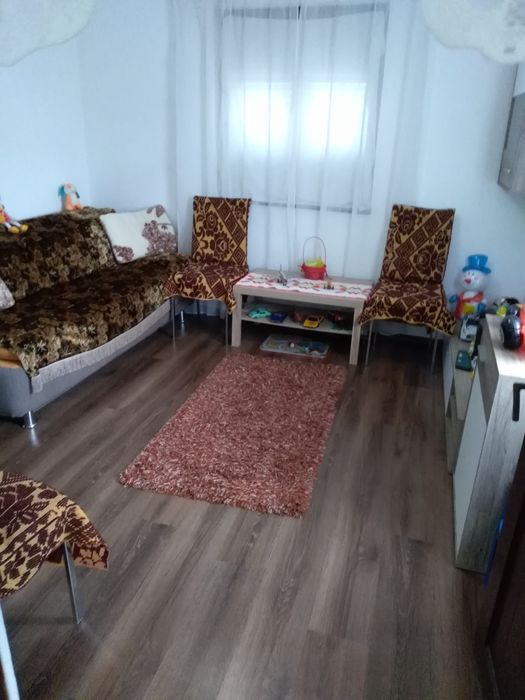 Casa de vanzare doua corpuri