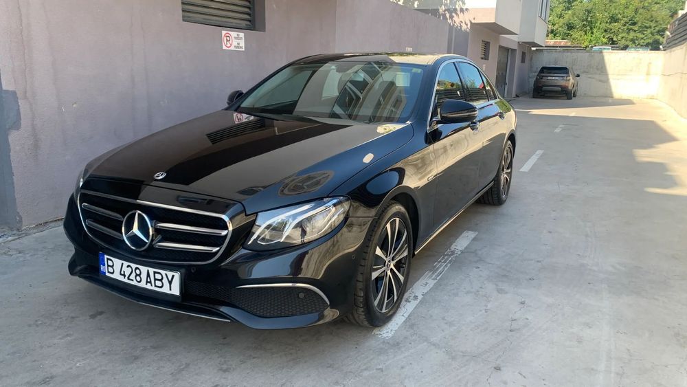 Mercedes-Benz E Mercedes-Benz E 300e Plug-in Hybrid 2020 Autonomie Electrica 50 KM