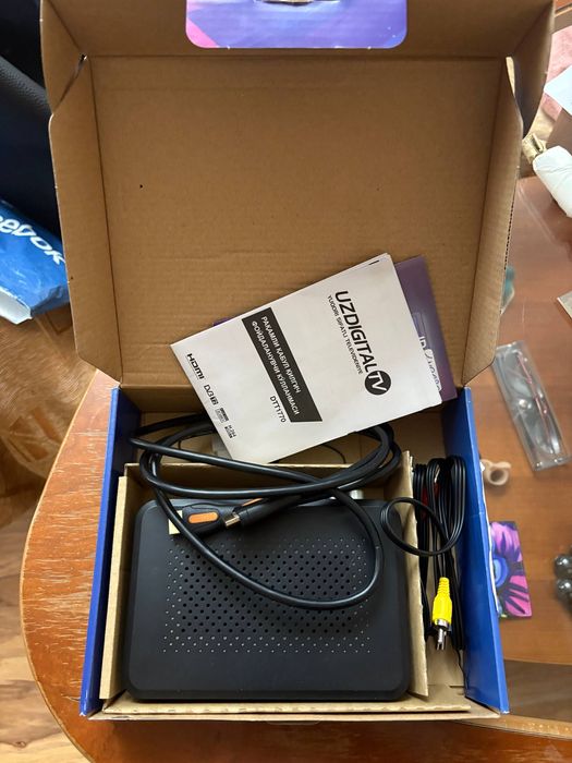 TV тюнер/приставка UzDigital