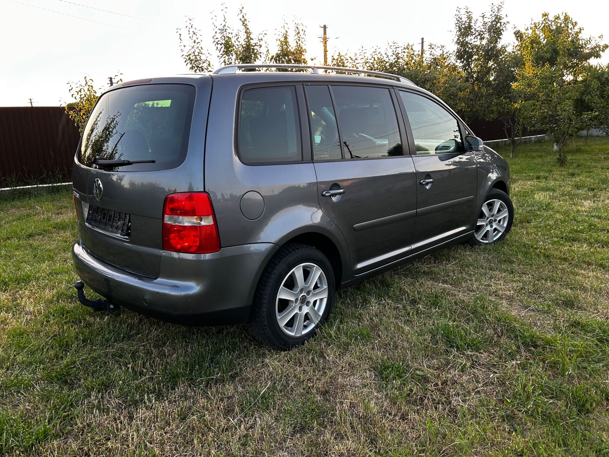 VW Touran 2.0 TDI/ 140 CP> BKD> An Fabr 2006>7 Locuri>Import Germania