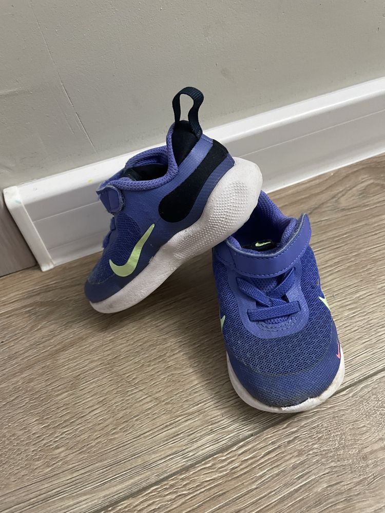 Бебешки маратонки Nike , размер 21