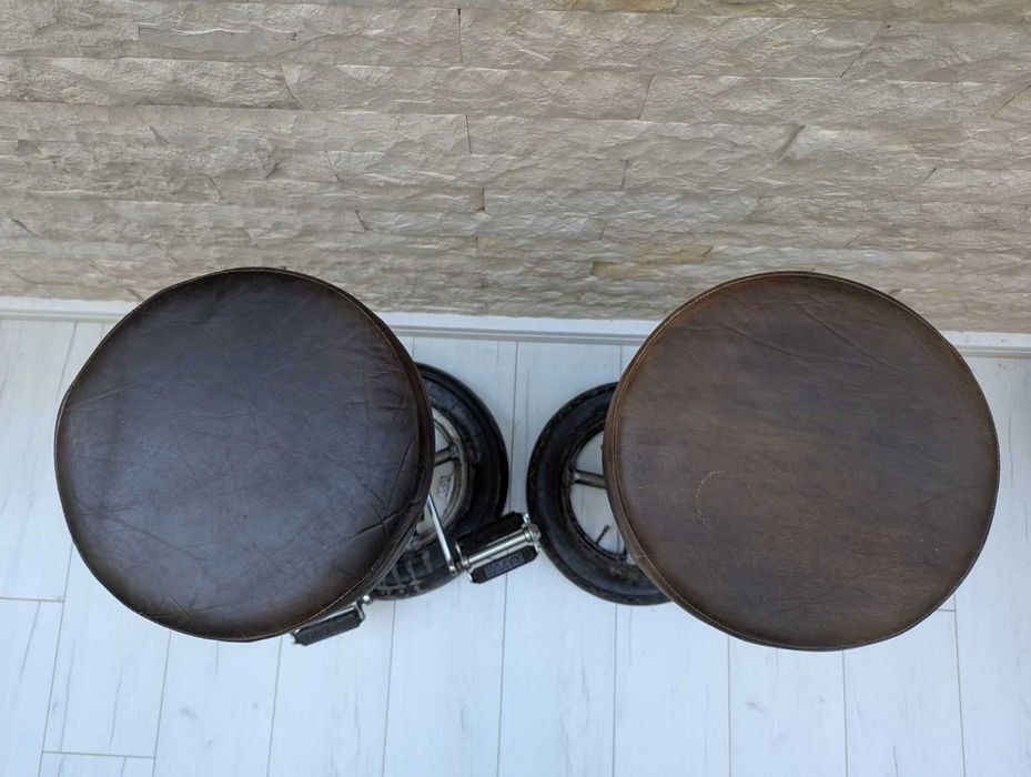 Два бар стола от рециклирани части на велосипеди - винтидж стил