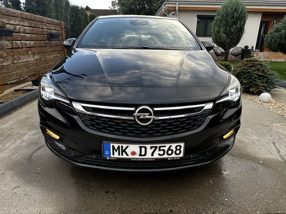 Opel Astra K 1.6 diesel 2016 Line /Sideassist Camera Far Led