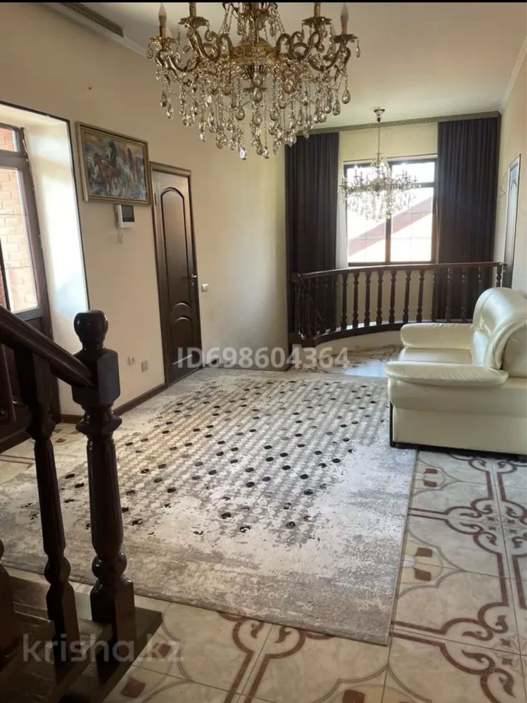 Коттдеж 3 уровня 350 кв Жанатурмыс