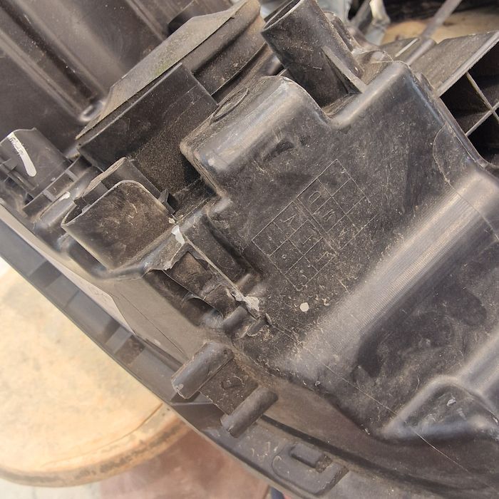 Renault SCENIC 4  2020 десен фар