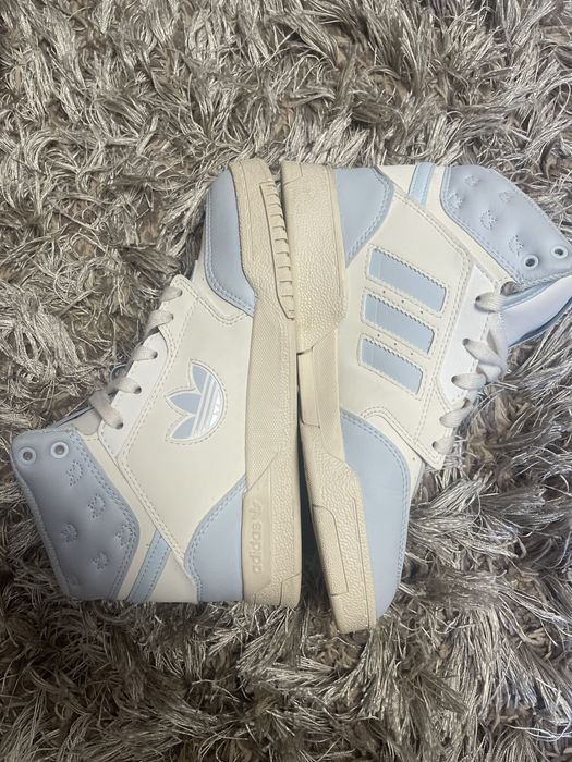 Ghete adidas fetite