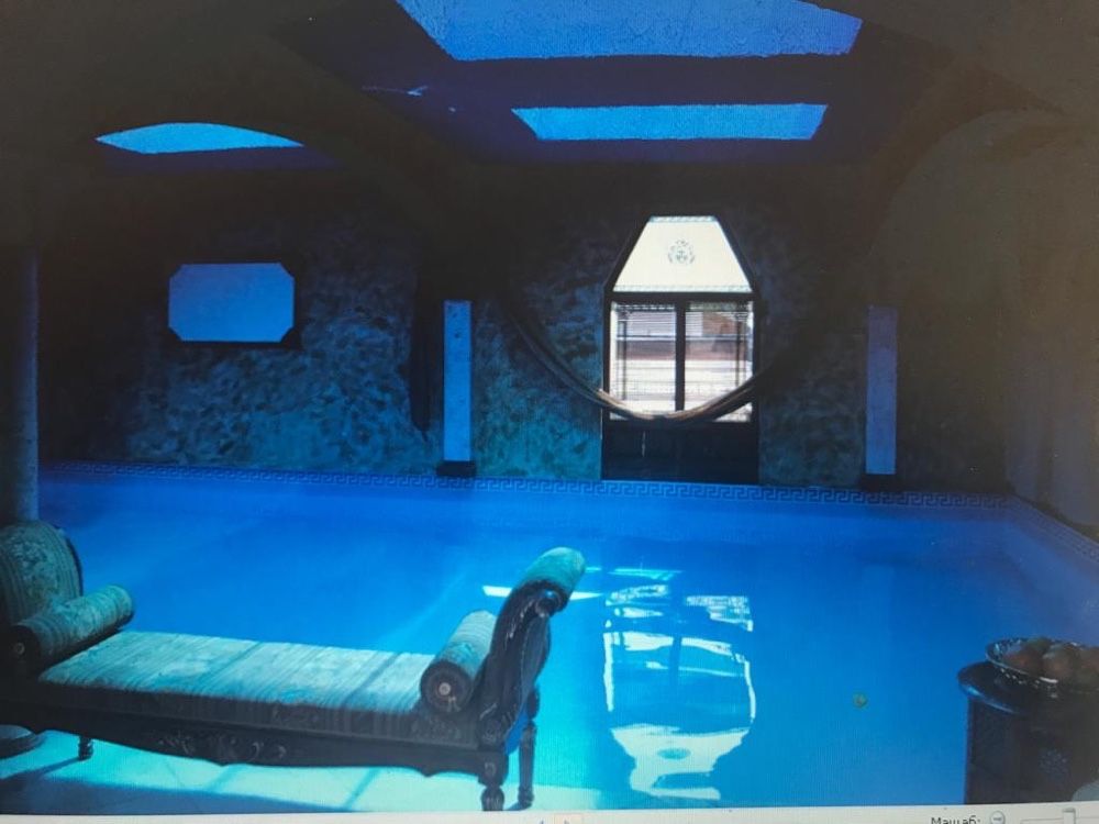 Продава се Хотел в Свети Влас - 2562 кв.м за 609 €/кв.м - Снимка #18