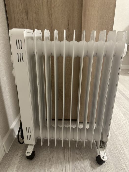 Продам обогреватель Midea