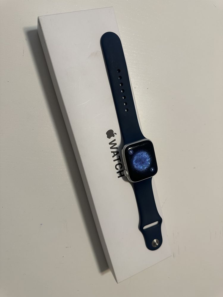 Apple Watch SE 44mm impecabil