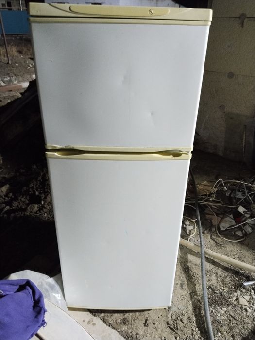 Продам холодильник в ремонте не был