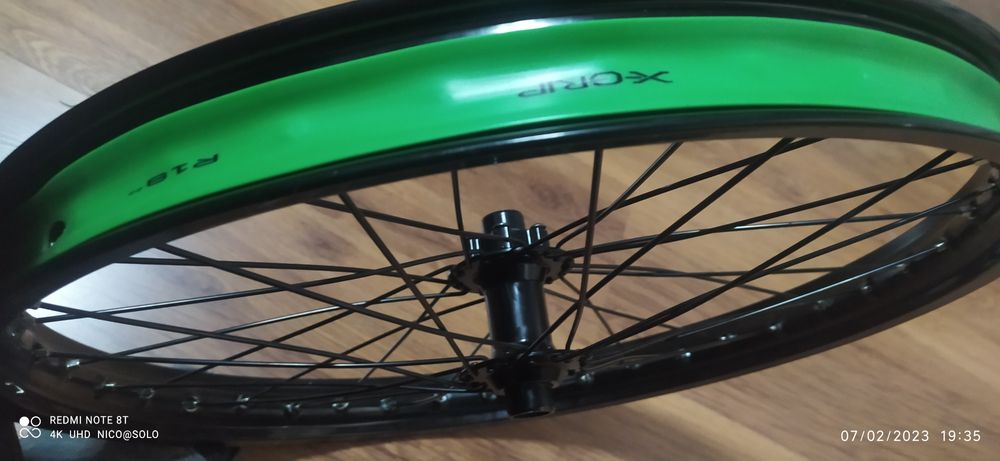 Спици  за електрически велосипеди всякакви размери  ( по поръчка ).