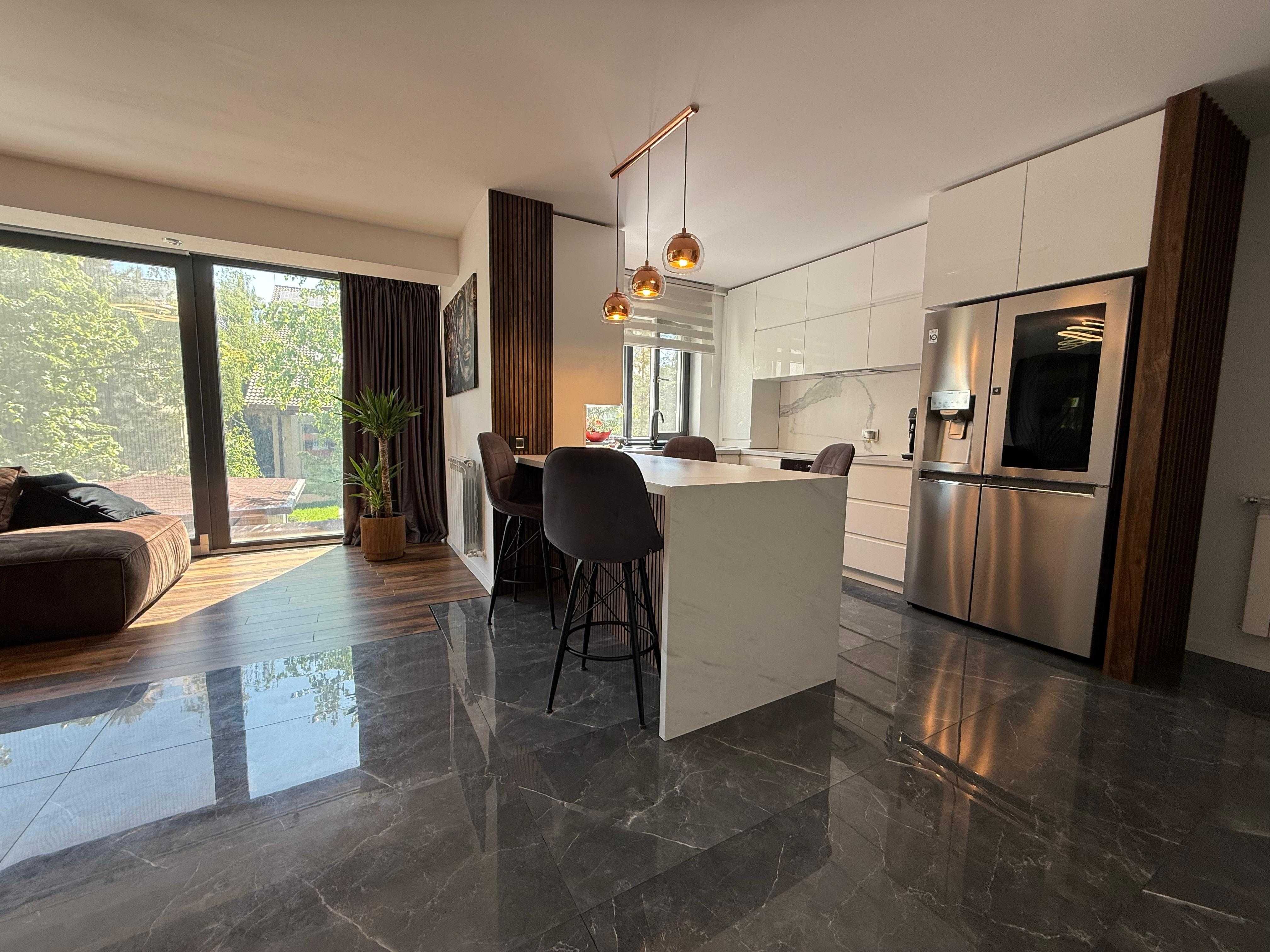 Apartament Iancu Nicolae , mobilat , utilat , living 41mp , 2 bai